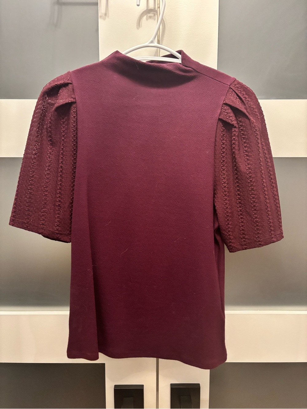 RW&CO. Burgundy Short Sleeve Textured Puff Sleeve Top